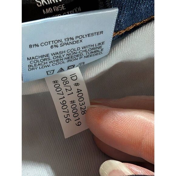 Express Women's Blue Medium-Wash Distressed Skinny Mid-Rise Denim Jeans Size 8L - Picture 7 of 7